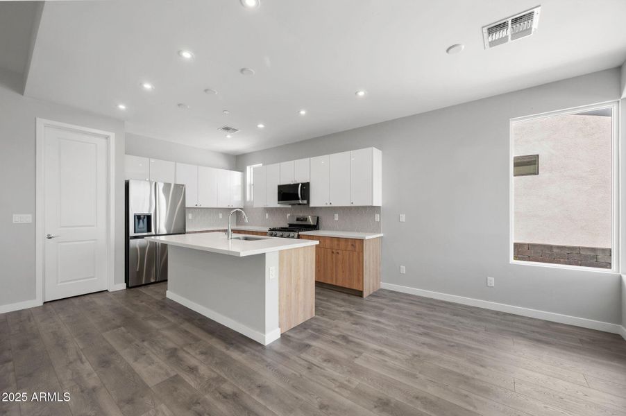 20-Great Room (3) 20-Great Room (3)