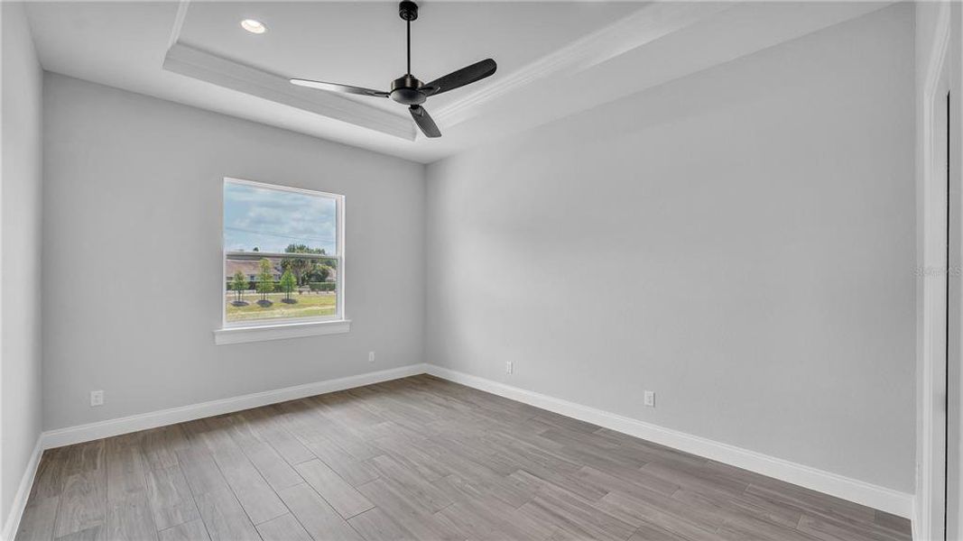 Spacious, unfurnished interior of a new home in , Lakeland (Image 20).