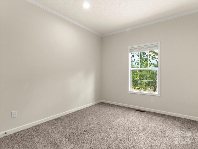 Spacious, unfurnished interior of a new home in , Hendersonville (Image 12).