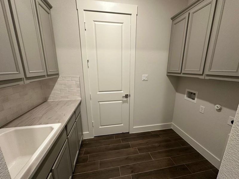 Furnished interior view inside a new home in Eagle Ridge Estates, Weatherford (Image 7).