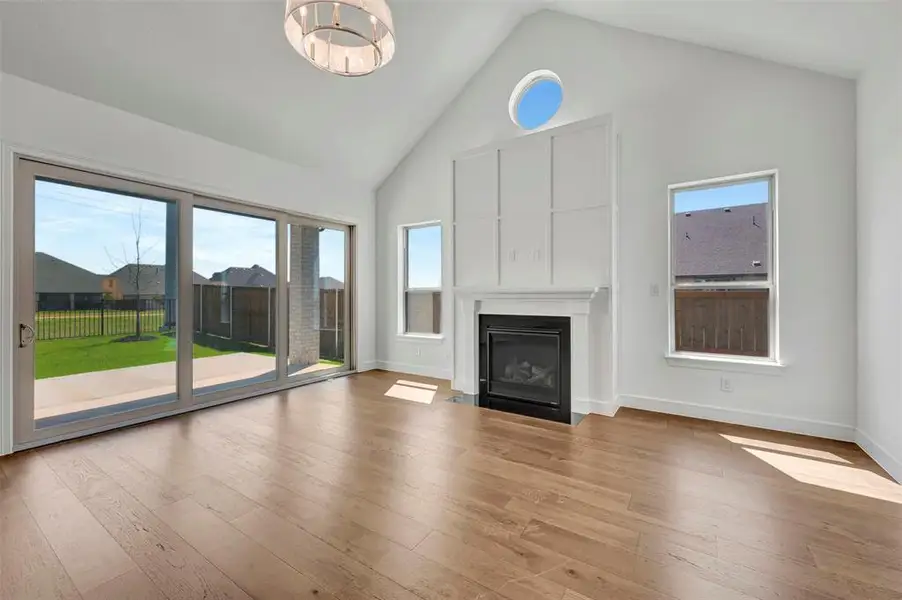 Spacious, unfurnished interior of a new home in Wellington, Haslet (Image 14).