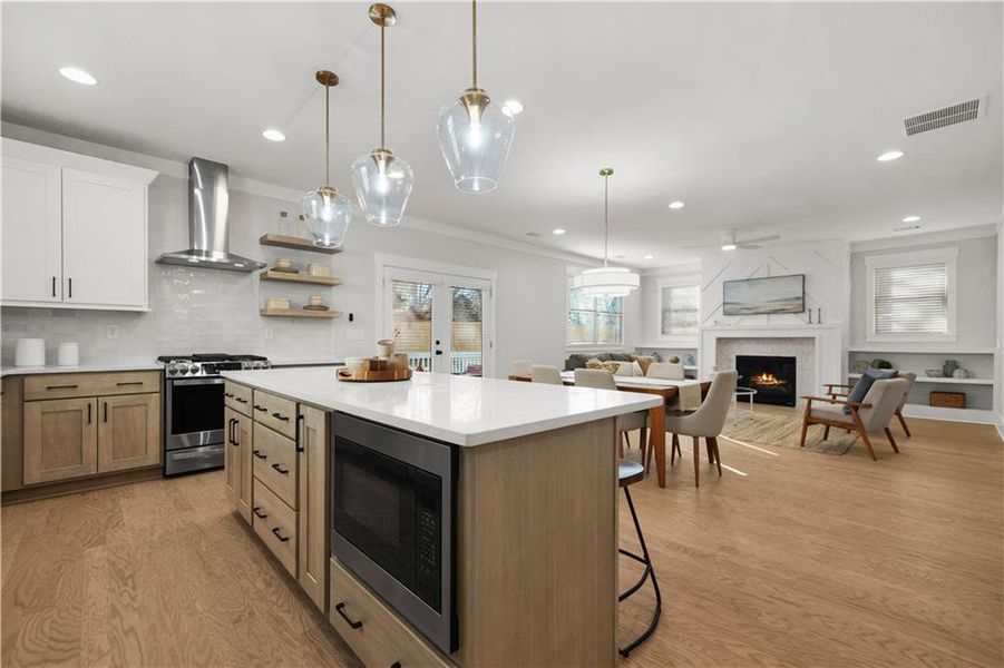 Furnished interior view inside a new home in , Atlanta (Image 47).