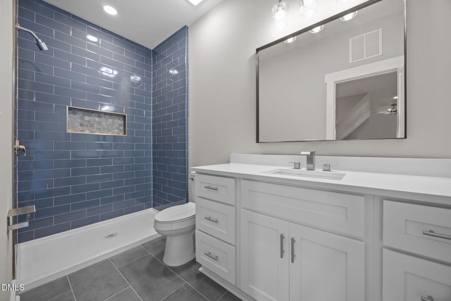 19-web-or-mls-IMG_5828 19-web-or-mls-IMG_5828