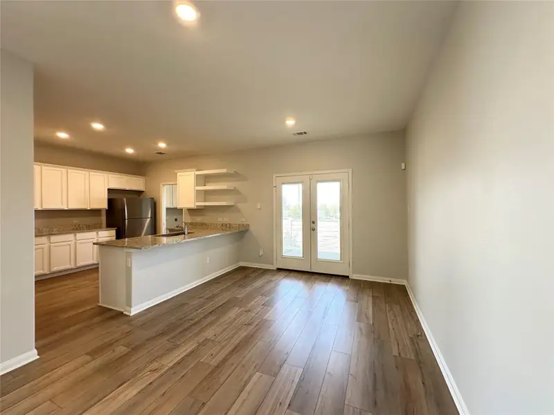 Spacious, unfurnished interior of a new home in , Jarrell (Image 5).