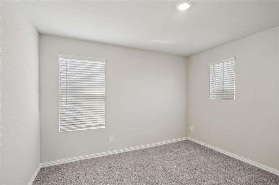 Spacious, unfurnished interior of a new home in Southridge - Spring Series, McKinney (Image 31).