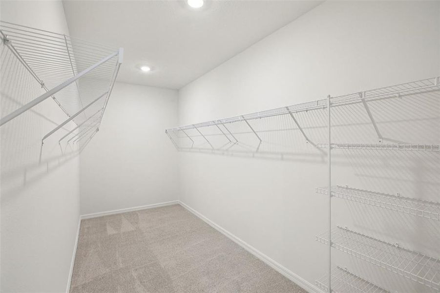 Spacious, unfurnished interior of a new home in Two Rivers - Classic Series, Zephyrhills (Image 40).