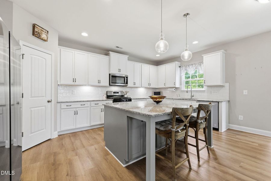12-web-or-mls-_2041715
