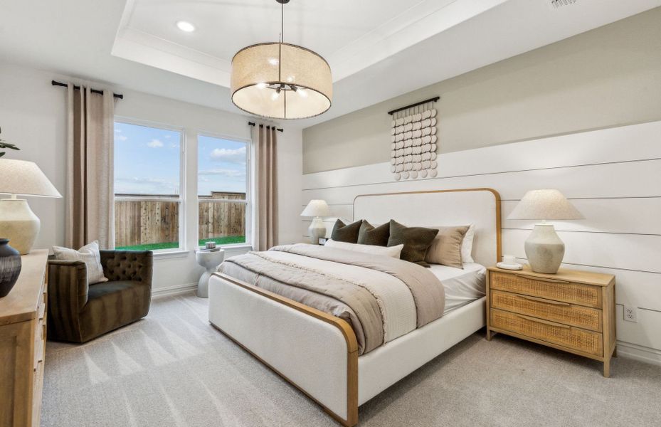 Representative furnished interior of a home built from the Albany by Pulte Homes in Kings Way, Denton (Image 12).