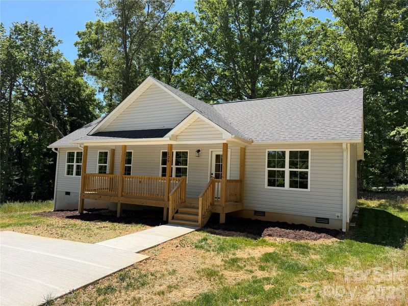 Image 44 of a home in .