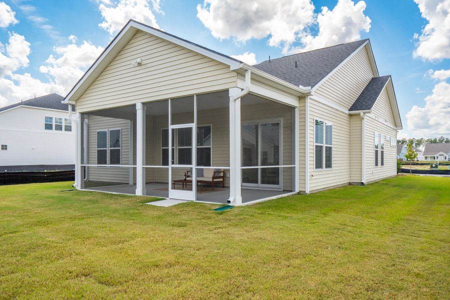 Exterior details and patio area of a home in , Summerville (Image 2).