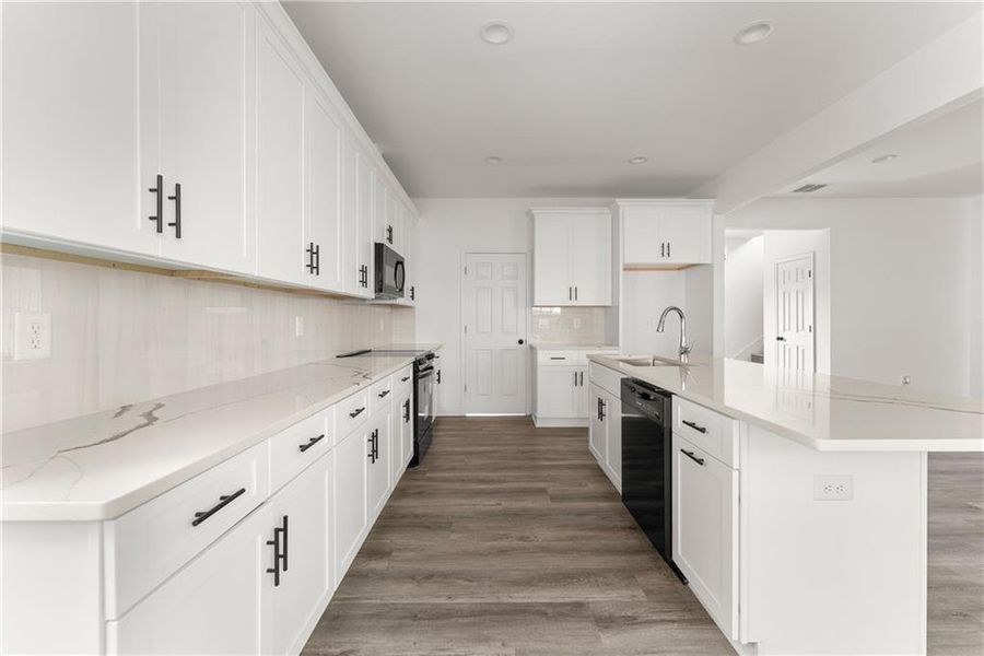 Image 38 of a home in .