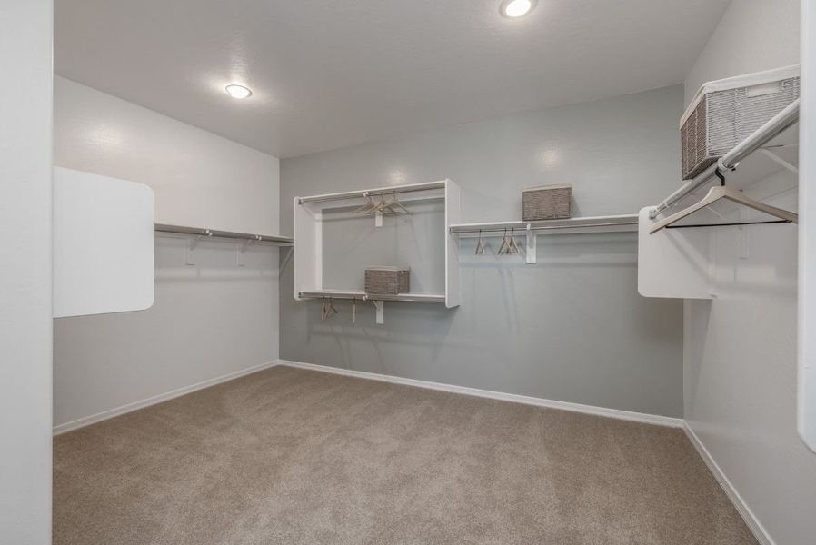 Spacious, unfurnished interior of a new home in The Grove at El Cidro, Goodyear (Image 20).