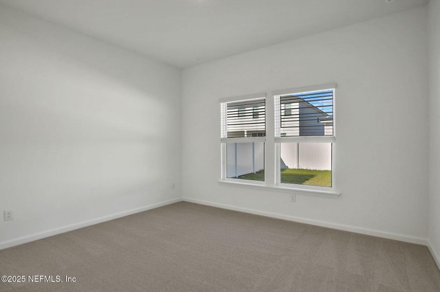 Spacious, unfurnished interior of a new home in Jennings Farm, Middleburg (Image 32).