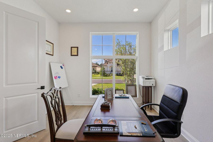 Furnished interior view inside a new home in Tamaya, Jacksonville (Image 41). Furnished interior view inside a new home in Tamaya, Jacksonville (Image 41).