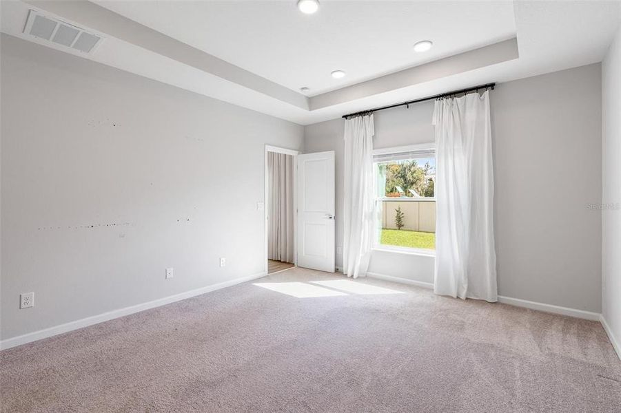 Spacious, unfurnished interior of a new home in Eden at Crossprairie, St. Cloud (Image 37). Spacious, unfurnished interior of a new home in Eden at Crossprairie, St. Cloud (Image 37).