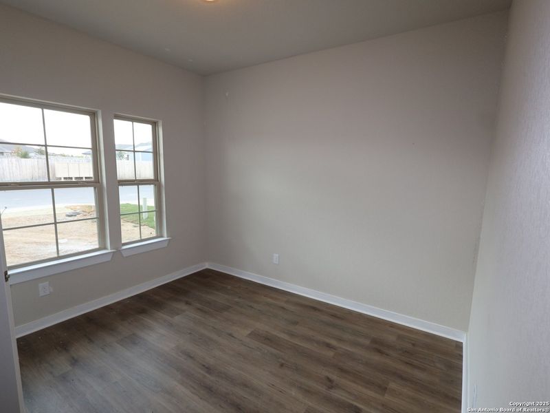Spacious, unfurnished interior of a new home in Winding Brook, San Antonio (Image 16). Spacious, unfurnished interior of a new home in Winding Brook, San Antonio (Image 16).