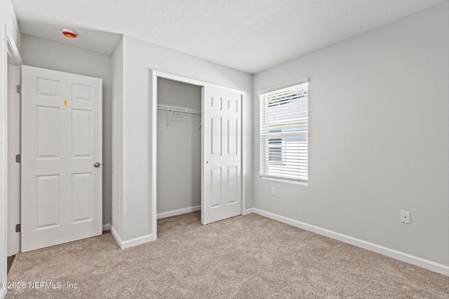 Spacious, unfurnished interior of a new home in , Jacksonville (Image 12).