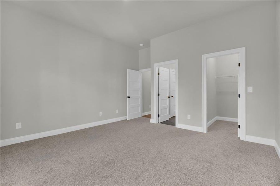 Spacious, unfurnished interior of a new home in , Gainesville (Image 44).