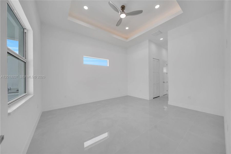 Spacious, unfurnished interior of a new home in , Lehigh Acres (Image 33). Spacious, unfurnished interior of a new home in , Lehigh Acres (Image 33).