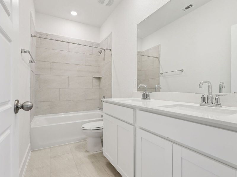 Furnished interior view inside a new home in Stetson Ridge, Marion (Image 10).