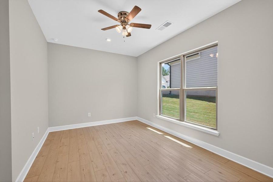 Spacious, unfurnished interior of a new home in Del Webb Chateau Elan, Hoschton (Image 21).