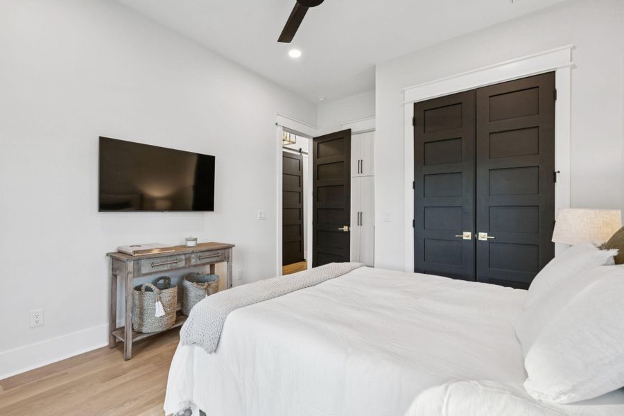 Furnished interior view inside a new home in , Awendaw (Image 41). Furnished interior view inside a new home in , Awendaw (Image 41).