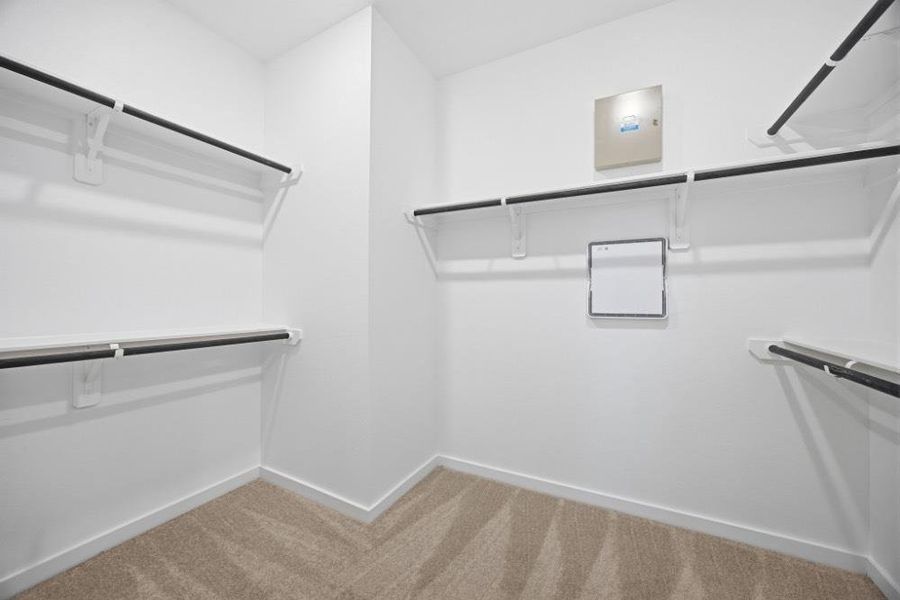 Spacious, unfurnished interior of a new home in , Iowa Colony (Image 18).
