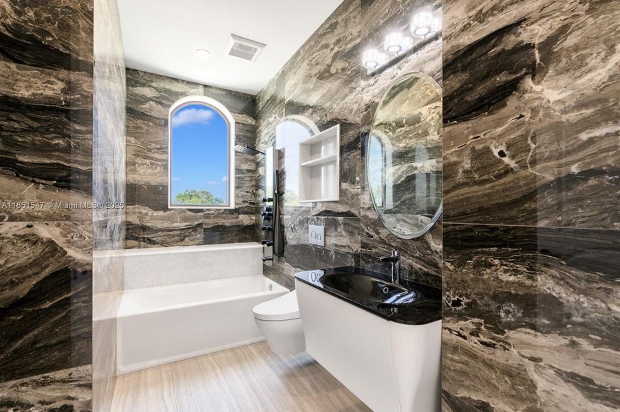 Image 31 of a home in .