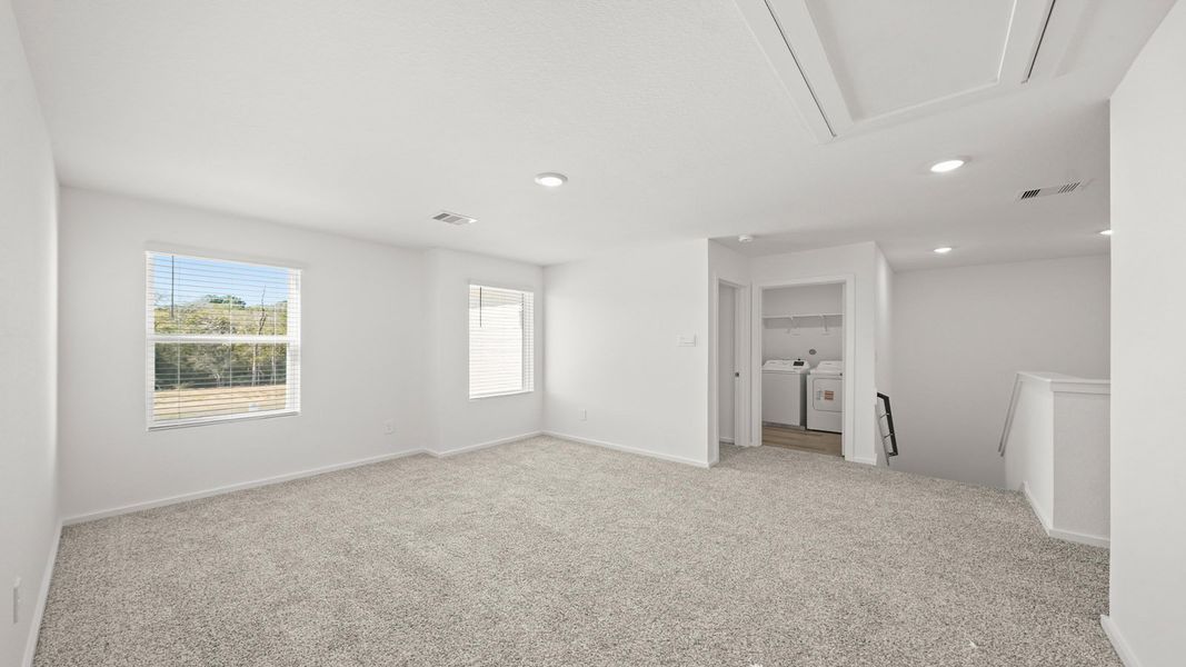 Representative unfurnished interior of a home built from the Dawson by D.R. Horton in Lexington Heights, Willis (Image 18).