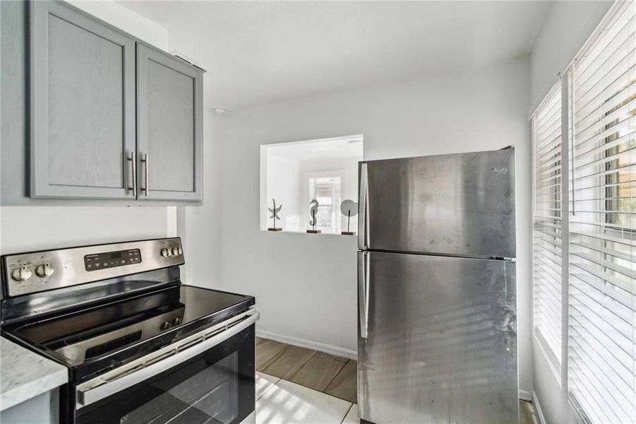 Furnished interior view inside a new home in , Bradenton (Image 9).