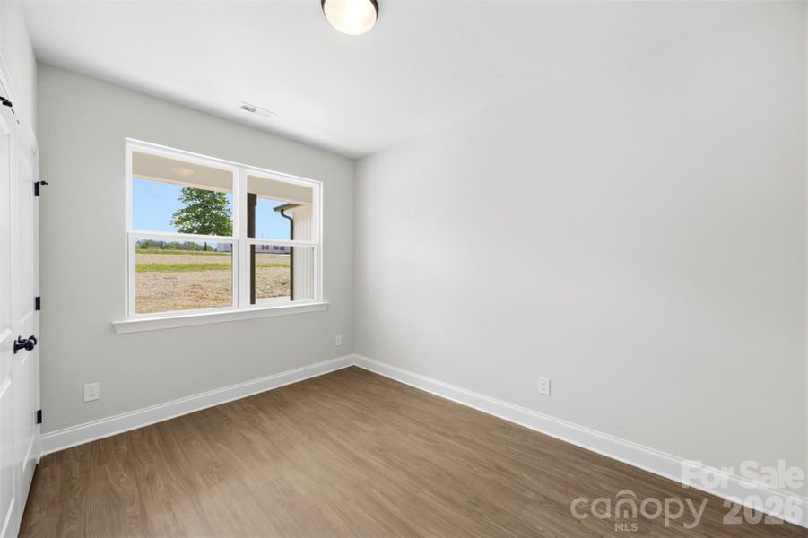 Spacious, unfurnished interior of a new home in , Salisbury (Image 33).