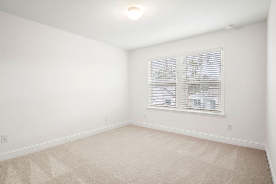 Spacious, unfurnished interior of a new home in Salem Bay, Beaufort (Image 30).