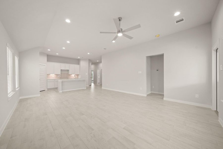 Image 23 of a home in Barton Creek Ranch. Image 23 of a home in Barton Creek Ranch.