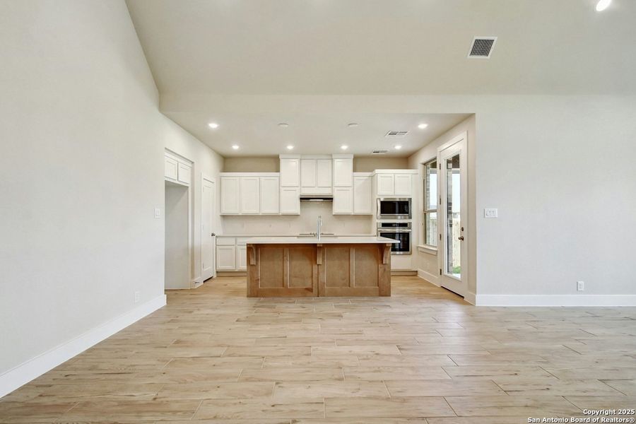 Spacious, unfurnished interior of a new home in Alsatian Oaks: 50ft. lots, Castroville (Image 19). Spacious, unfurnished interior of a new home in Alsatian Oaks: 50ft. lots, Castroville (Image 19).