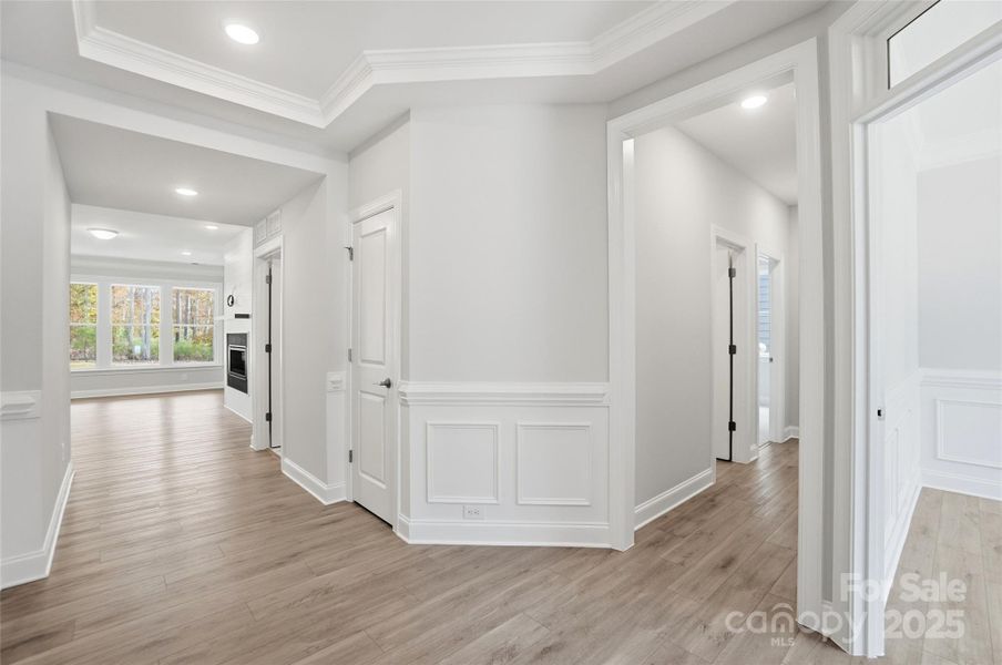 Spacious, unfurnished interior of a new home in Rone Creek, Waxhaw (Image 41). Spacious, unfurnished interior of a new home in Rone Creek, Waxhaw (Image 41).
