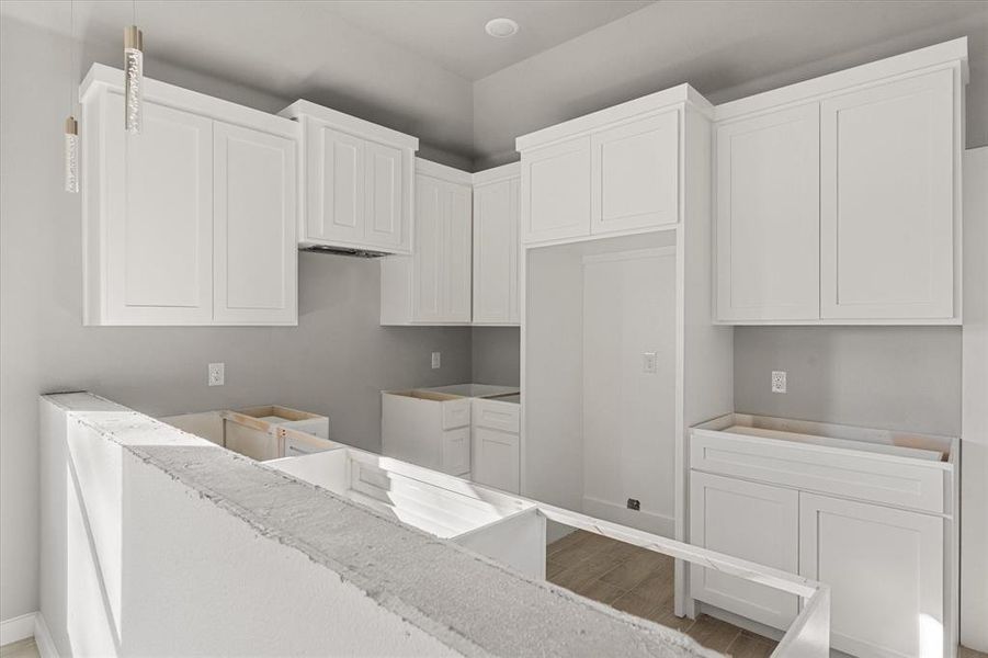 Furnished interior view inside a new home in , Kerens (Image 6).