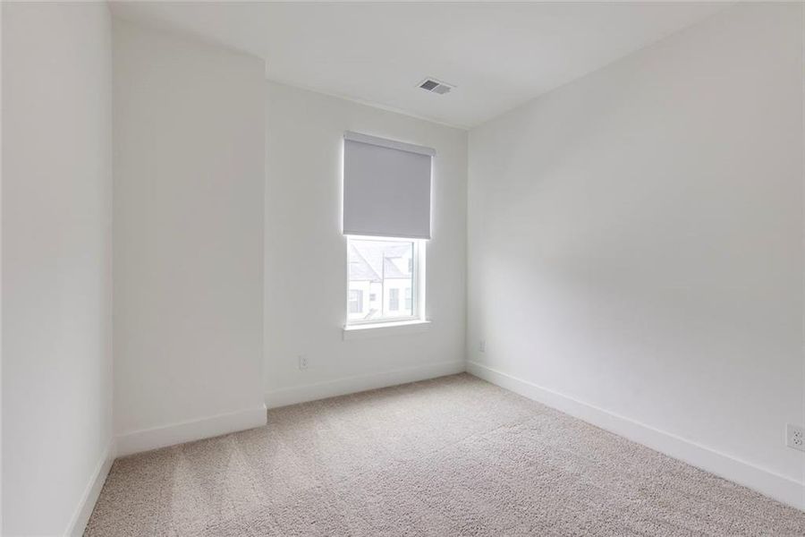 Spacious, unfurnished interior of a new home in Ashbury, Roswell (Image 44).