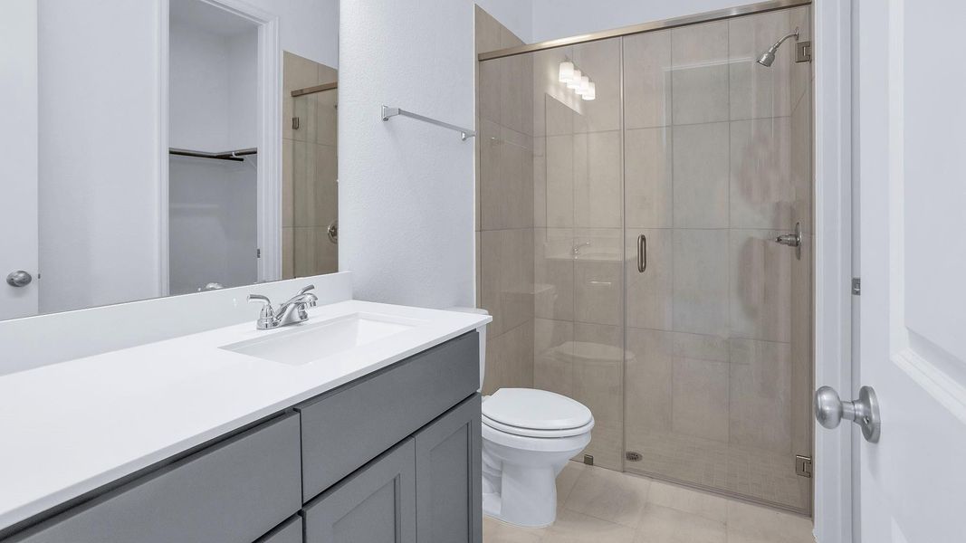 Furnished interior view inside a new home in Riceland 50', Mont Belvieu (Image 5).