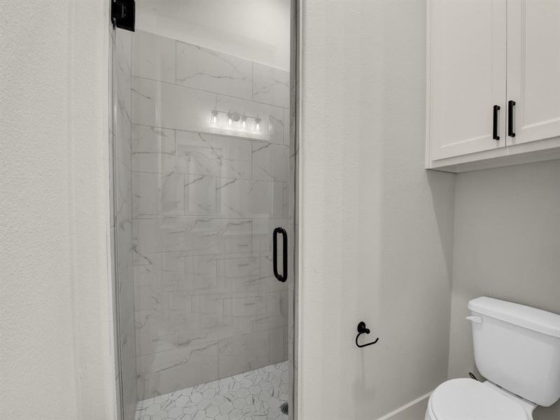 Furnished interior view inside a new home in , Weatherford (Image 18).