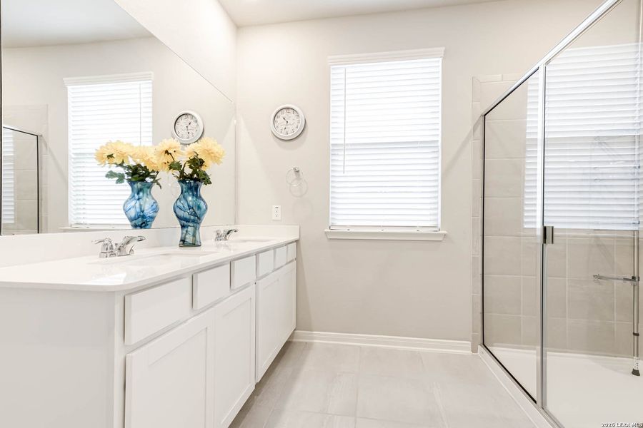 Furnished interior view inside a new home in Remington Ranch, San Antonio (Image 10).