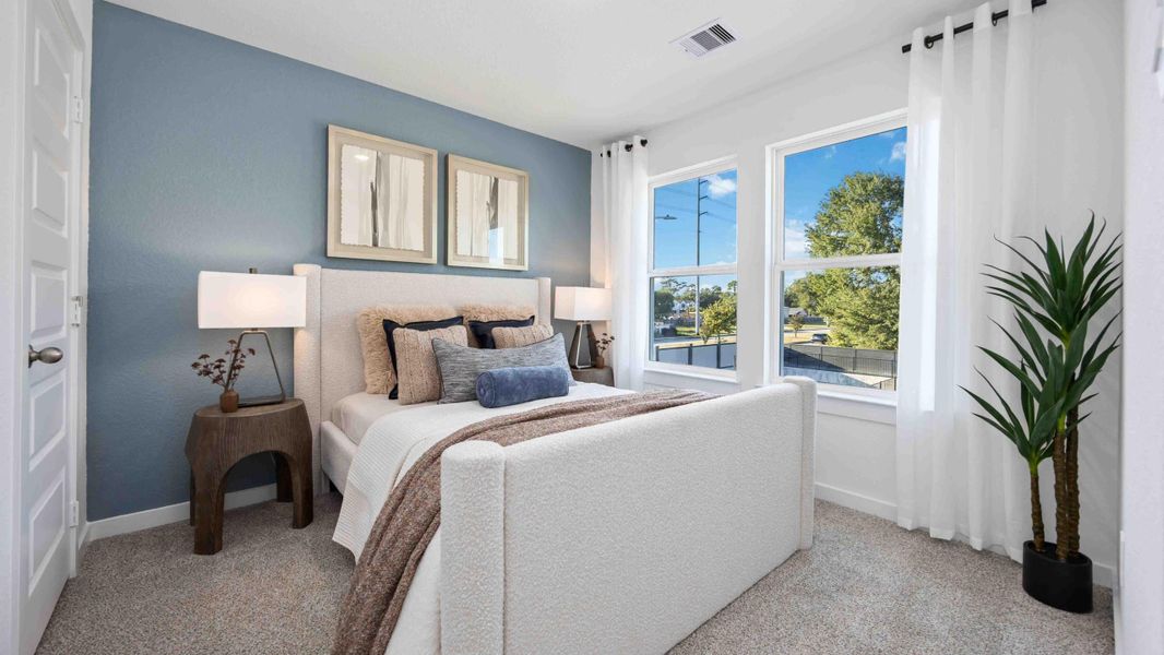 Furnished interior view inside a new home in Highland Court, Houston (Image 4).