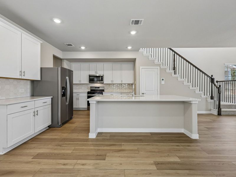 Furnished interior view inside a new home in Oak Ridge Park, Corinth (Image 8).