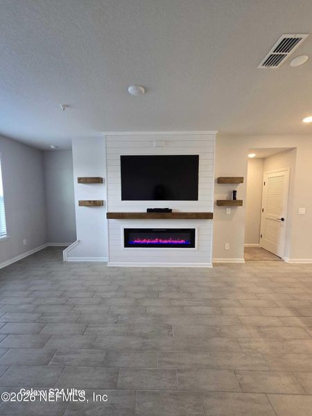 Spacious, unfurnished interior of a new home in , Jacksonville (Image 25). Spacious, unfurnished interior of a new home in , Jacksonville (Image 25).