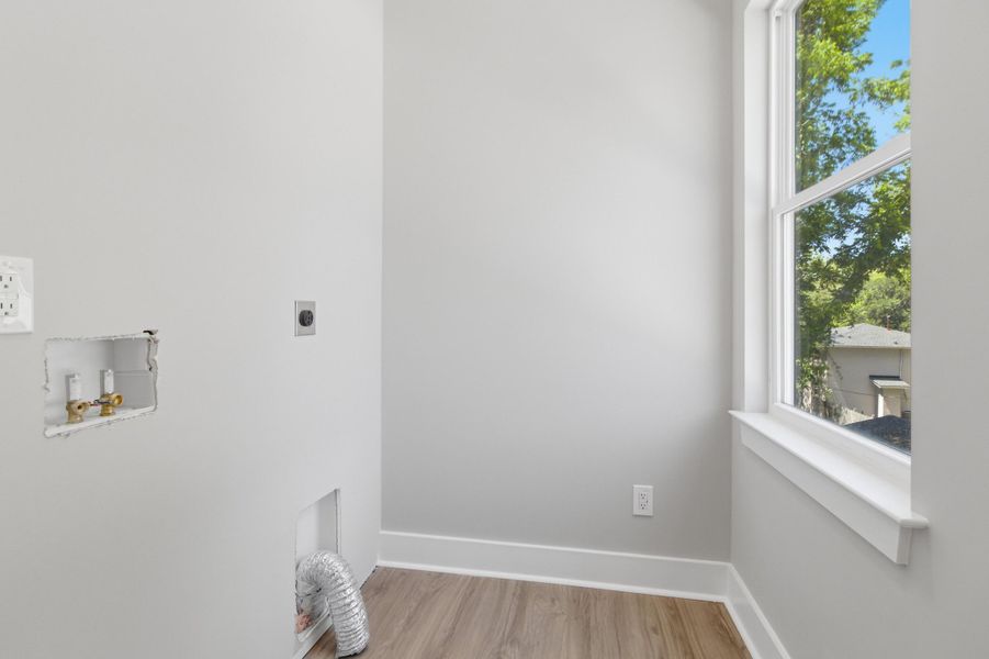 Spacious, unfurnished interior of a new home in , North Charleston (Image 23).