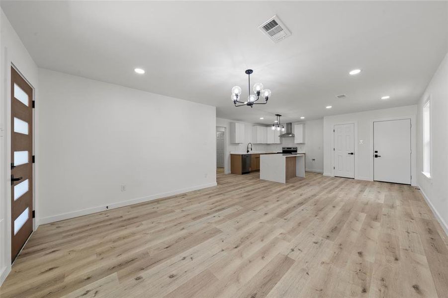 Spacious, unfurnished interior of a new home in , Waco (Image 16). Spacious, unfurnished interior of a new home in , Waco (Image 16).