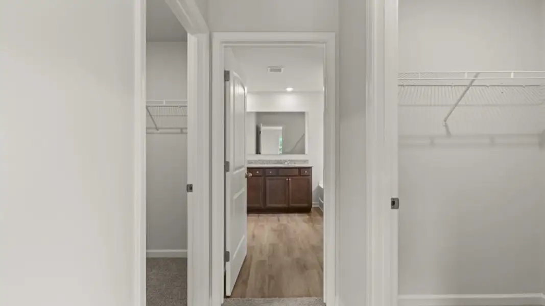 Spacious, unfurnished interior of a new home in Sheffield Highlands, Dallas (Image 31). Spacious, unfurnished interior of a new home in Sheffield Highlands, Dallas (Image 31).