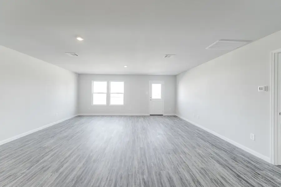Spacious, unfurnished interior of a new home in Walnut Hills, La Grange (Image 19). Spacious, unfurnished interior of a new home in Walnut Hills, La Grange (Image 19).