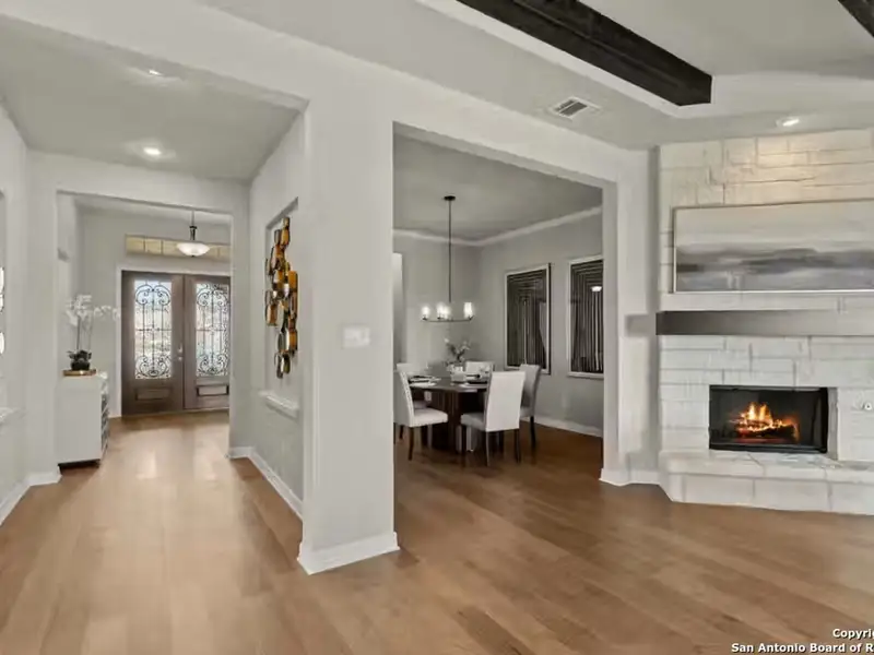 Furnished interior view inside a new home in Potranco Oaks, Castroville (Image 6).