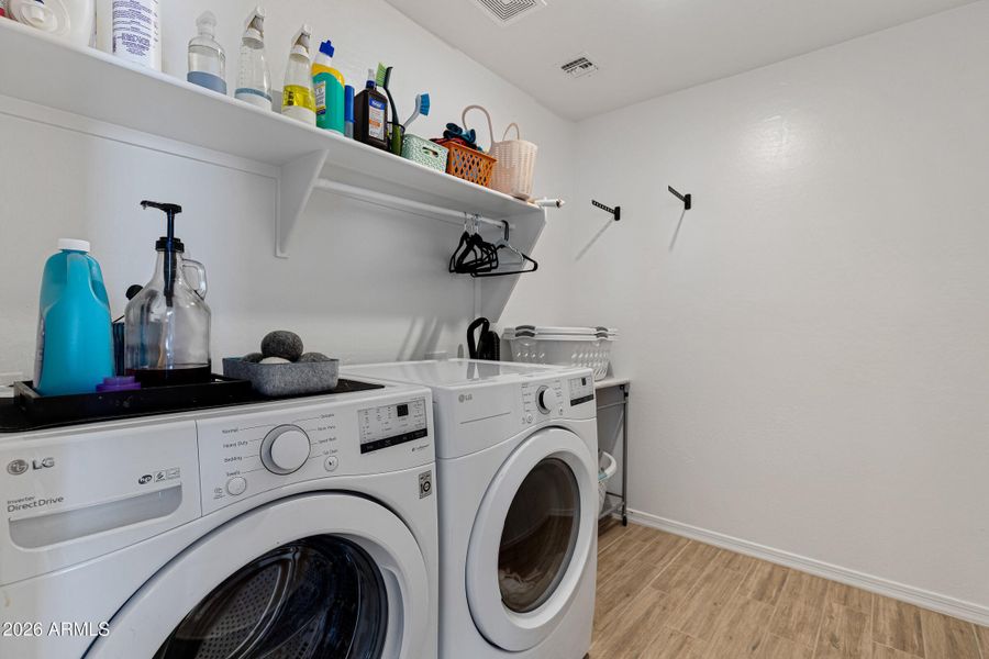 37599 N Cavern Wy-25