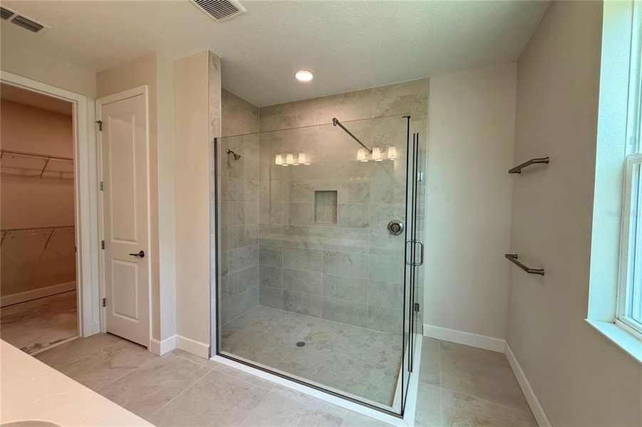 Spacious, unfurnished interior of a new home in Emerson Pointe, Apopka (Image 21). Spacious, unfurnished interior of a new home in Emerson Pointe, Apopka (Image 21).